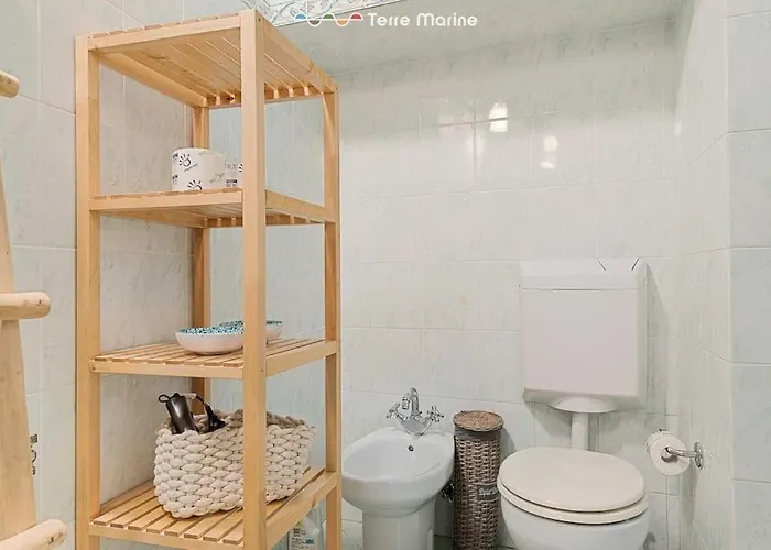 Basilico E Papaja, Terre Marine *